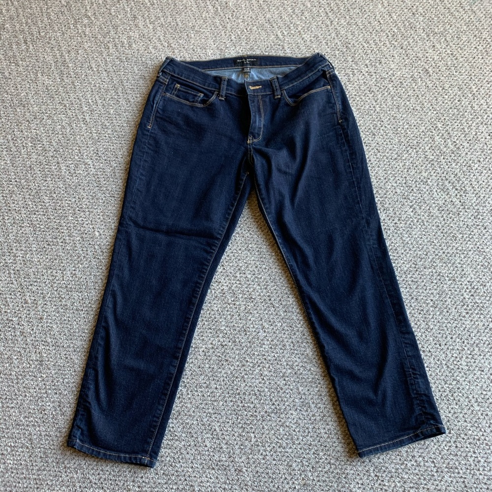 Banana Republic denim capri’s